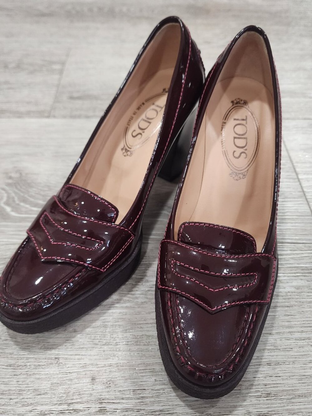 Tod's Patent Leather Pumps Block Heels Made in Italy Burgundy Women's Size 8.5